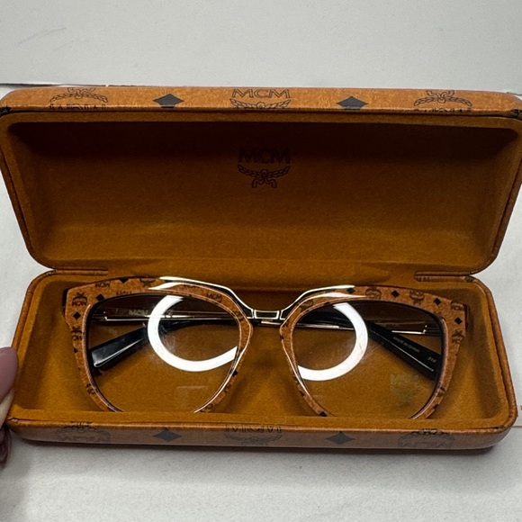 MCM Gold Textured Accessory - Picture 14 of 16